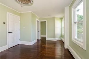 34 Woodland Ave, Poughkeepsie, NY 12603 - Photo 18