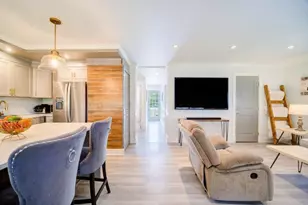 322 Noxon Rd, Poughkeepsie, NY 12603 - Photo 10