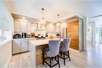 322 Noxon Road, Poughkeepsie, NY 12603 - Photo 2