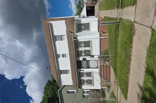 133-15 220th St, Springfield Gardens, NY 11413 - Photo 4