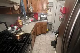 5910 Beverley Rd, Brooklyn, NY 11203 - Photo 6