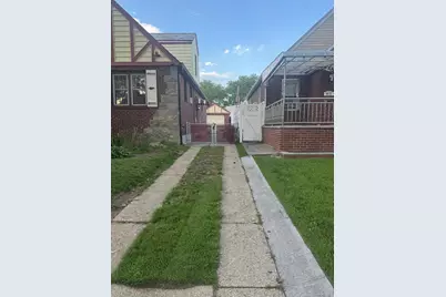 8023 247th Street, Bellerose, NY 11426 - Photo 18