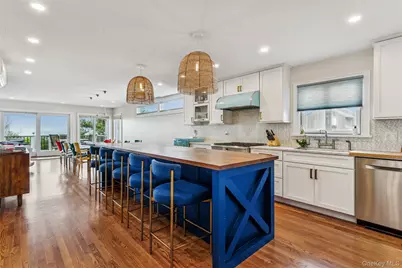 931 Oceanfront Street, Long Beach, NY 11561 - Photo 14