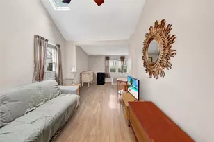 9 Magnolia Pl, Bronx, NY 10465 - Photo 4