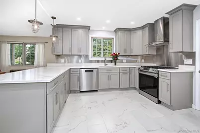 2 Byworth Road, New Rochelle, NY 10804 - Photo 12