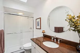 28 Deeringwood Ln, Babylon, NY 11702 - Photo 16