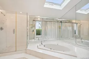 28 Deeringwood Ln, Babylon, NY 11702 - Photo 24