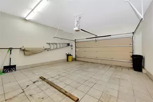 19 Holiday Pond Rd, Jericho, NY 11753 - Photo 20