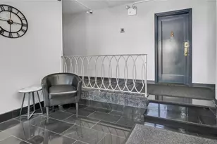 16 Stoner Ave, Great Neck, NY 11021 - Photo 10