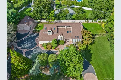 7 Kent Court, Bayport, NY 11705 - Photo 1