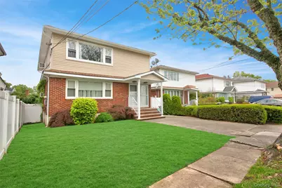 160 Laconia Avenue, New York, NY 10305 - Photo 1