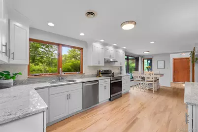 7 Elliotts Lane, New Paltz, NY 12528 - Photo 2