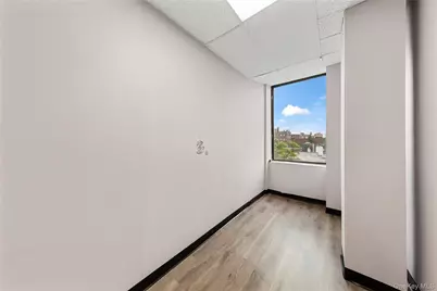 37-20 74th Street #3 Fl, Jackson Heights, NY 11372 - Photo 4