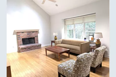 46 McGuiness Lane, White Plains, NY 10605 - Photo 8