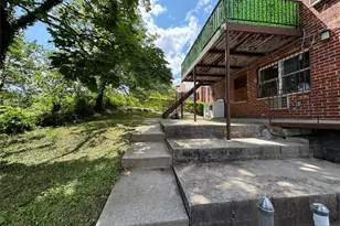 2110 Light St, Bronx, NY 10466 - Photo 6