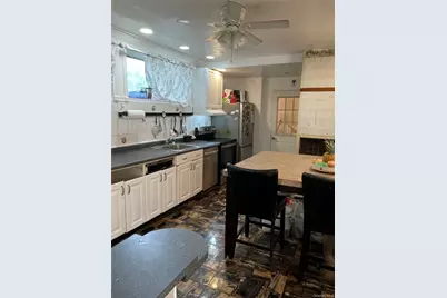 230 Park Avenue, Freeport, NY 11520 - Photo 16