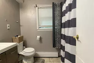 230 Park Ave, Freeport, NY 11520 - Photo 8