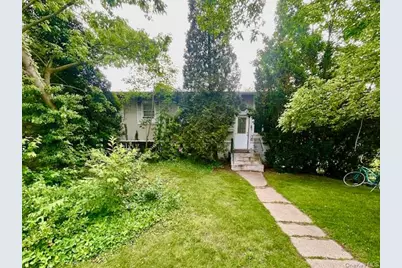 230 Park Avenue, Freeport, NY 11520 - Photo 1