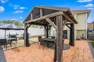 3-19 Beach 47th St, Far Rockaway, NY 11691 - Photo 16