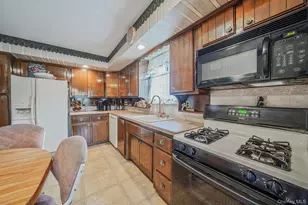 47-04 167th St, Flushing, NY 11358 - Photo 6