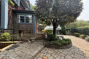 20 Ridge Rd, Douglaston, NY 11363 - Photo 38