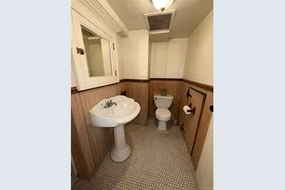 20 Ridge Road, Douglaston, NY 11363 - Photo 30