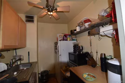 54-40 Little Neck Parkway #4A, Little Neck, NY 11362 - Photo 10