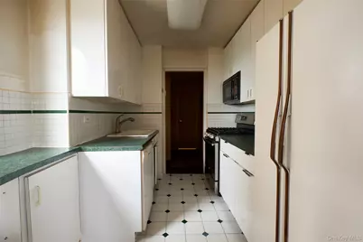 110-11 Queens Boulevard #27G, Forest Hills, NY 11375 - Photo 8