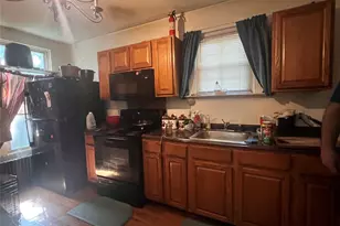 13 Hooker Ave, Poughkeepsie, NY 12601 - Photo 6