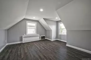 646 Evelyn Ave Ave, East Meadow, NY 11554 - Photo 22