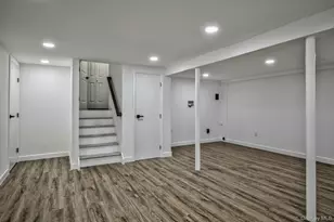 646 Evelyn Ave Ave, East Meadow, NY 11554 - Photo 16