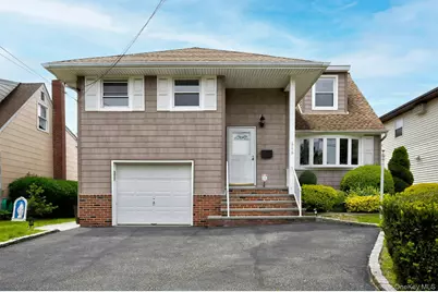 646 Evelyn Ave Avenue, East Meadow, NY 11554 - Photo 2