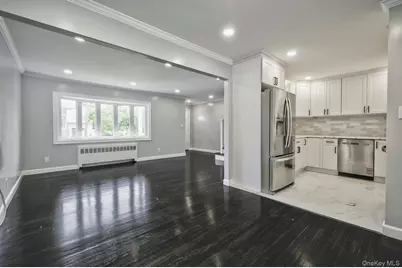 646 Evelyn Ave Avenue, East Meadow, NY 11554 - Photo 8