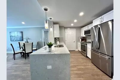 1100 Avalon Street #S1432, Glen Cove, NY 11542 - Photo 2