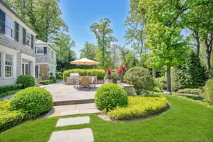 191 Elderfields Rd, Manhasset, NY 11030 - Photo 22