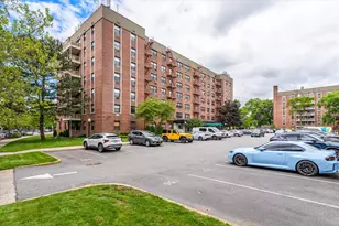 84-09 155th Ave, Howard Beach, NY 11414 - Photo 16