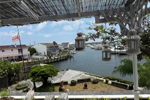 335 Arthur Street St, Freeport, NY 11520 - Photo 12