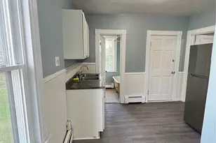 18 Franklin St, Poughkeepsie, NY 12601 - Photo 4