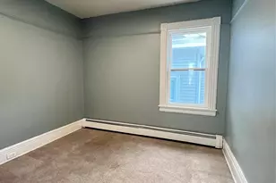 18 Franklin St, Poughkeepsie, NY 12601 - Photo 12