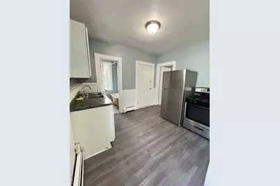 18 Franklin Street #2, Poughkeepsie, NY 12601 - Photo 2