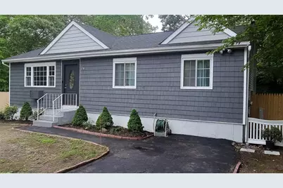 34 Park Lane, Medford, NY 11763 - Photo 2