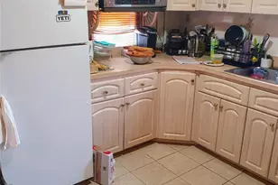 140-07 Foch Blvd, Jamaica, NY 11436 - Photo 4