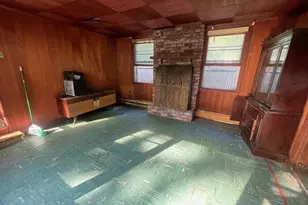 1750 Peconic Bay Blvd, Laurel, NY 11948 - Photo 2