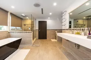 200 Clocks Blvd, Massapequa, NY 11758 - Photo 20