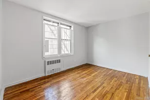 140-15 Holly Ave, Flushing, NY 11355 - Photo 8