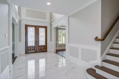 12 Barbara Lane, Glen Cove, NY 11542 - Photo 10