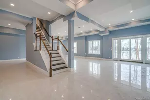 12 Barbara Ln, Glen Cove, NY 11542 - Photo 36