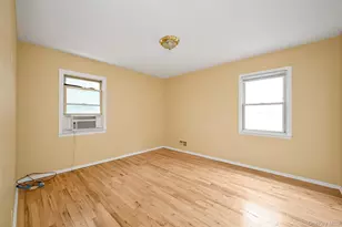 97-16 222nd St, Queens Village, NY 11429 - Photo 10