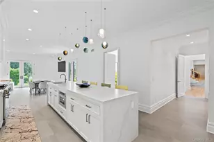 204 Centre Island Rd, Oyster Bay, NY 11771 - Photo 16