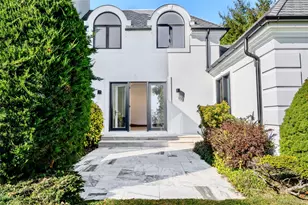 204 Centre Island Rd, Oyster Bay, NY 11771 - Photo 10